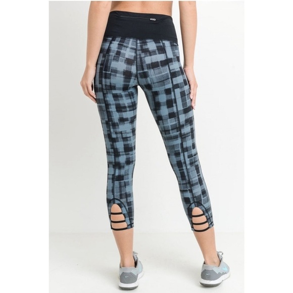 Mono B Womens size s leggings Capri High Waist Checkered Cross Back Criss cross - Picture 2 of 14
